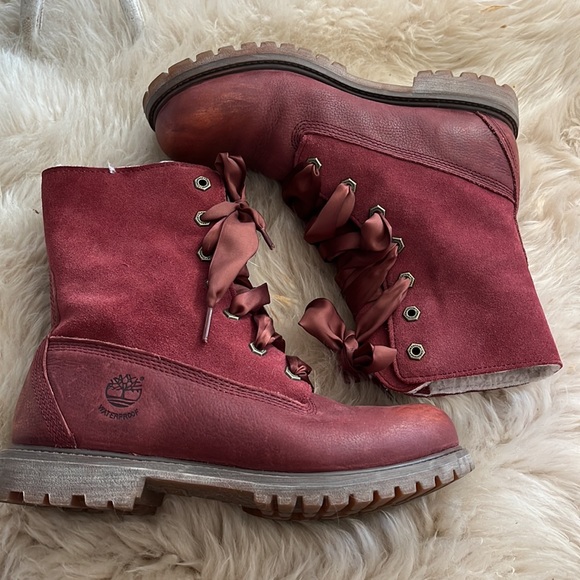 Timberland Burgundy Wine Red Waterproof Boots Ribbon Lace Up Size 8 Women’s - Picture 3 of 5